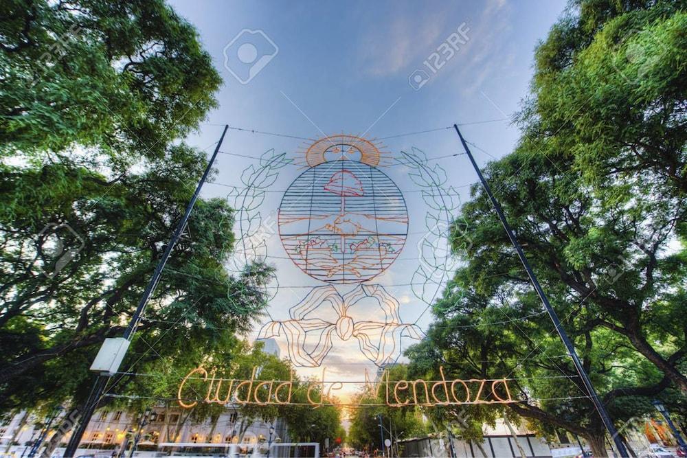 Fuente Mayor Hotel Centro Mendoza Kültér fotó